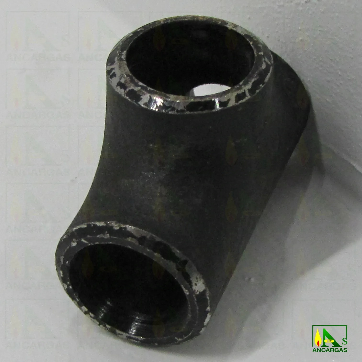 Te para soldar a tope de acero - Imagen Web de Ancargas ©