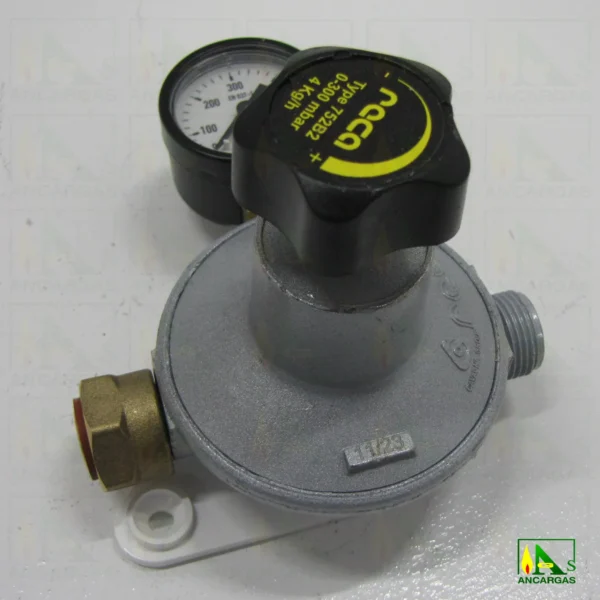 Regulador Reca 4kgh regulable 0-300mbar con manómetro - Imagen Web de Ancargas ©