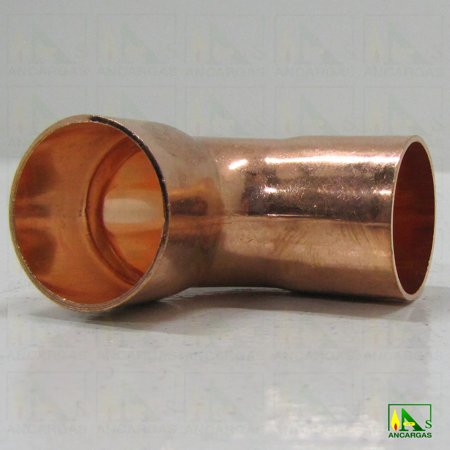 Codo de cobre 90° MxH 28 - Imagen Web de Ancargas ©
