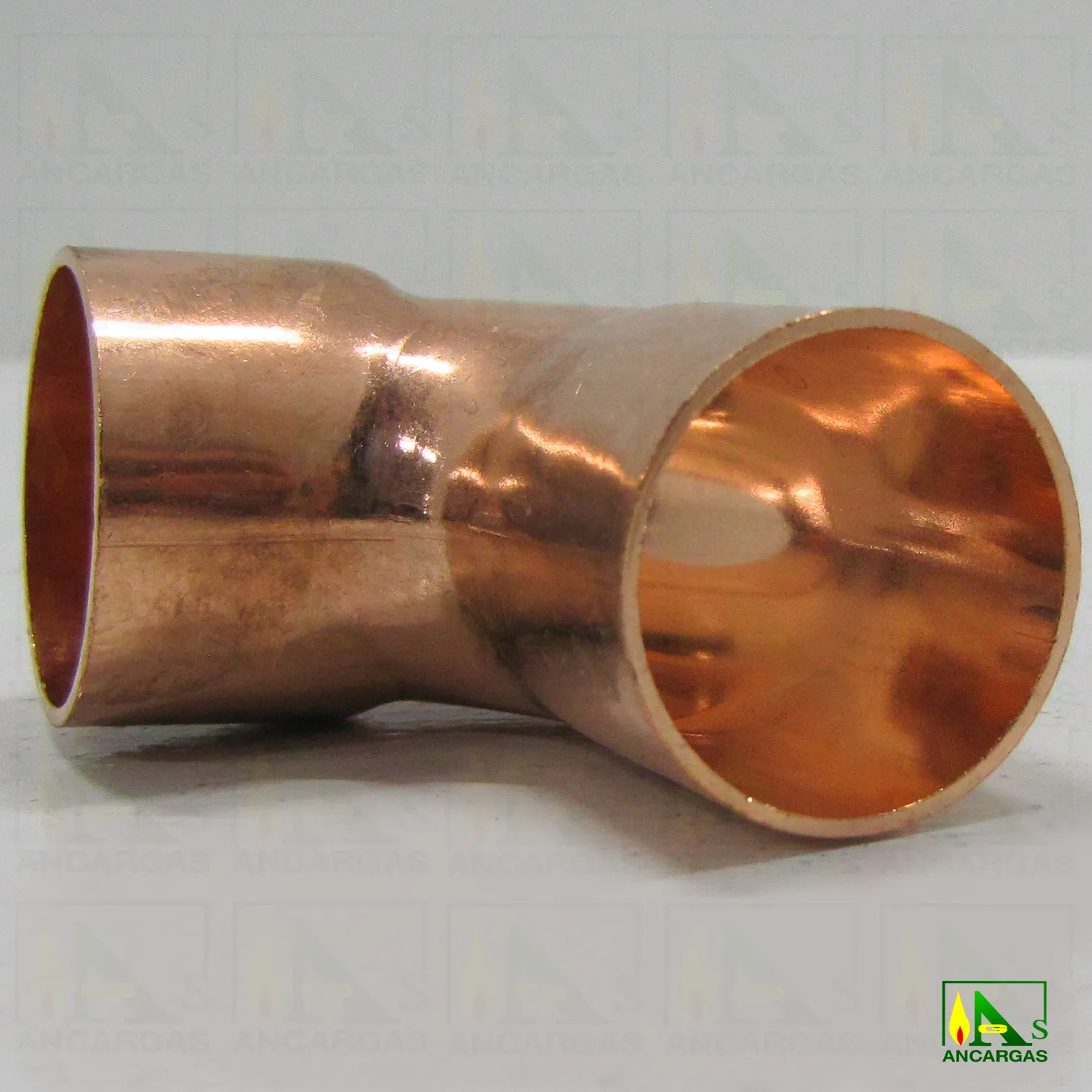 Codo de cobre 90° MxH 28 - Imagen Web de Ancargas ©