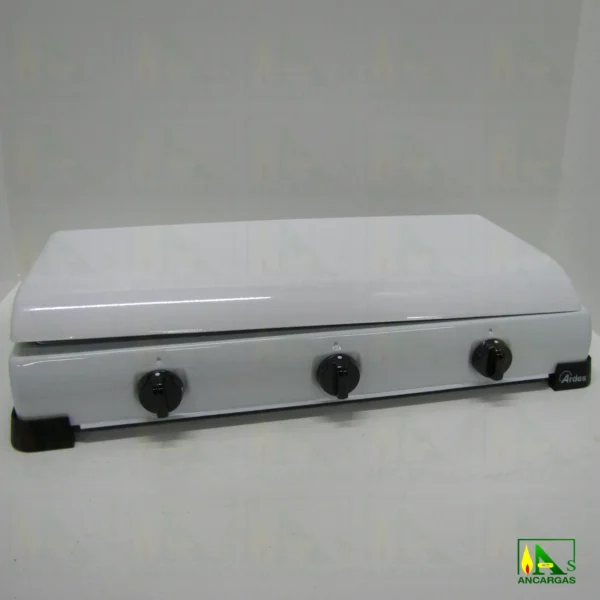 Cocina Gas Zeus esmaltada de 3 fuegos con tapa - Imagen Web de Ancargas ©
