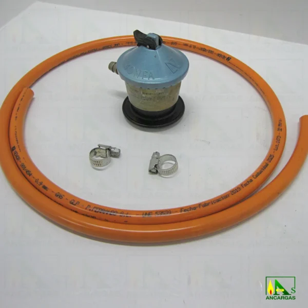 Conjunto regulador domestico manguera y abrazaderas - Imagen Web de Ancargas ©