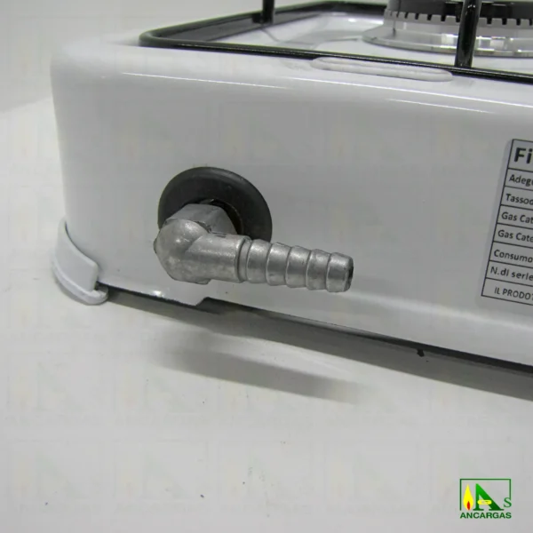 Cocina de gas a 3 fuegos - Imagen Web de Ancargas ©