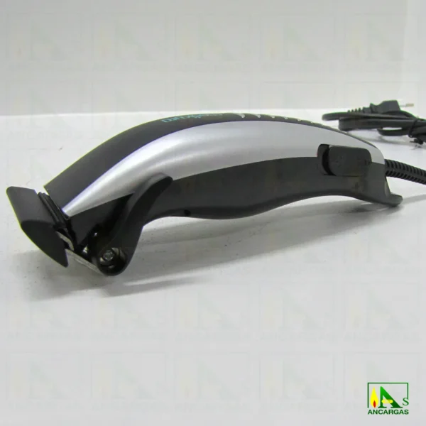 Cortapelos con 4 accesorios - Imagen Web de Ancargas ©