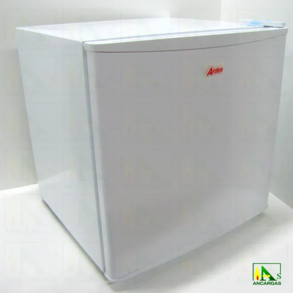 Mini nevera eléctrica Ardes de compresor con congelador de 45L clase A+ – Imagen Web de Ancargas ©