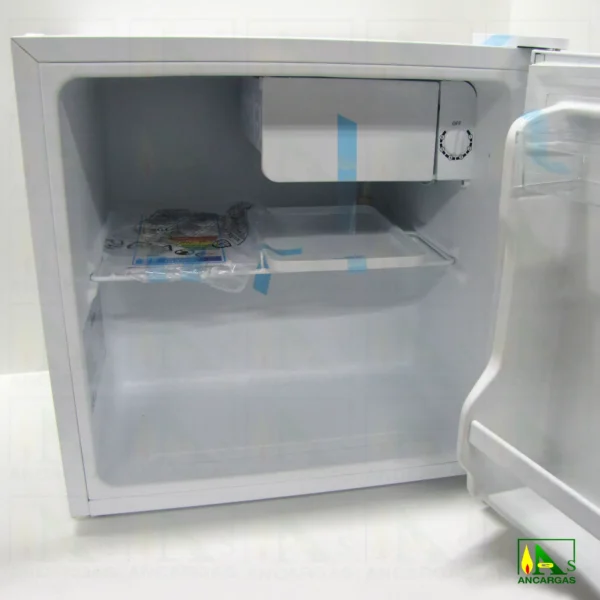 Mini nevera eléctrica Ardes de compresor con congelador de 45L clase A+ – Imagen Web de Ancargas ©