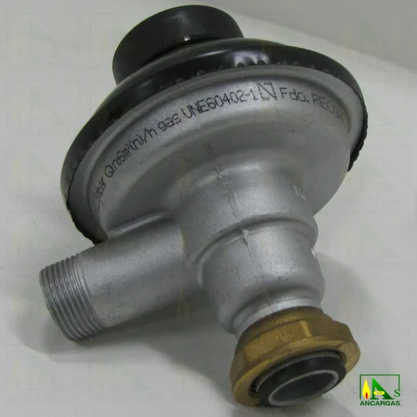 Regulador escuadra 50mbar – Imagen Web de Ancargas ©