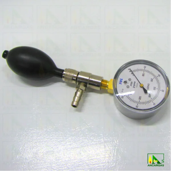 Conjunto ventómetro de 0 - 600 mm.c.d.a. para comprobación estanqueidad - Imagen Web de Ancargas ©
