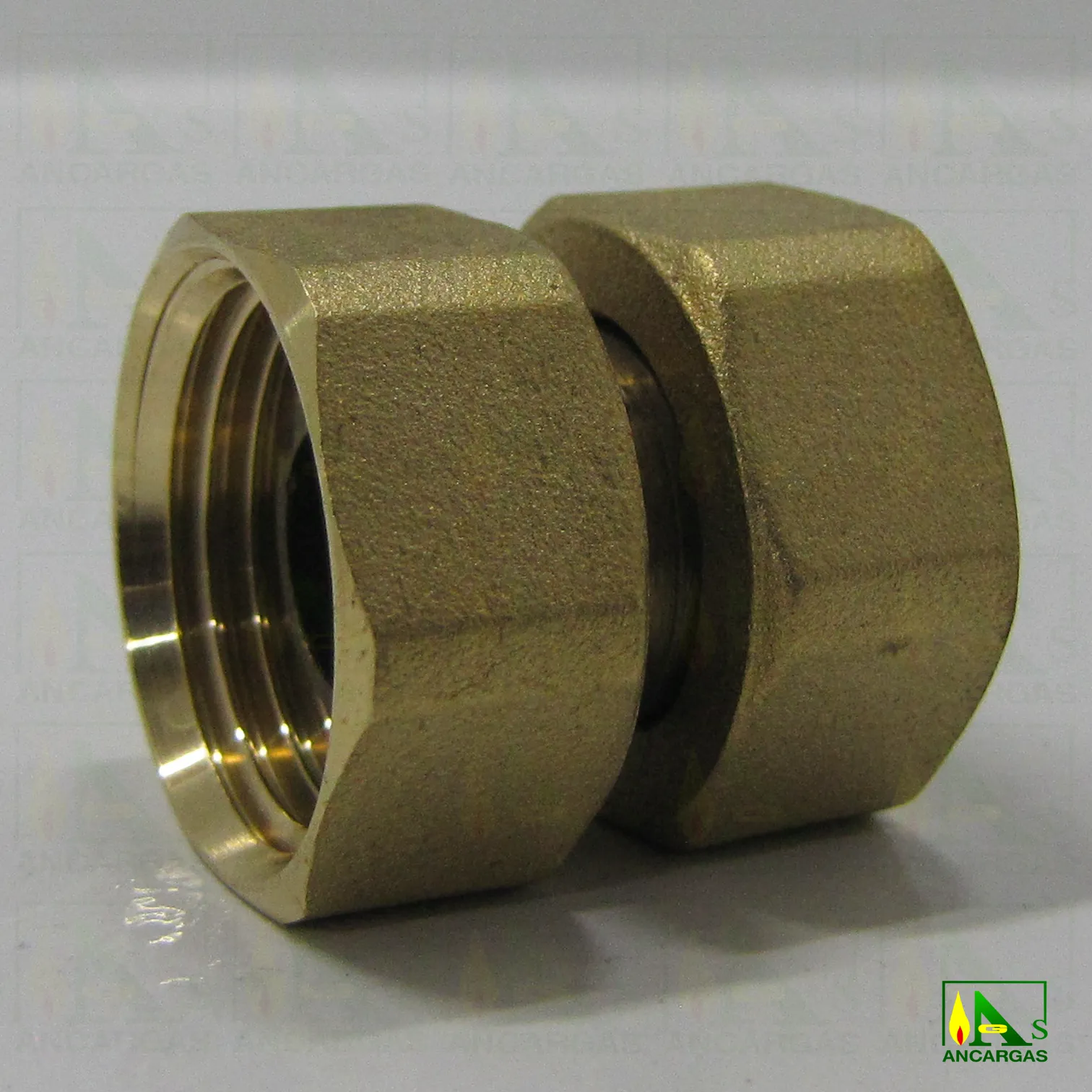 Racor doble tuerca corta de latón HxH - Imagen Web de Ancargas ©