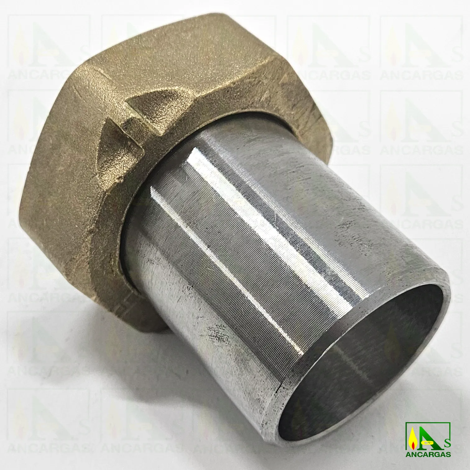 Tuerca casquillo de acero - Imagen Web de Ancargas ©