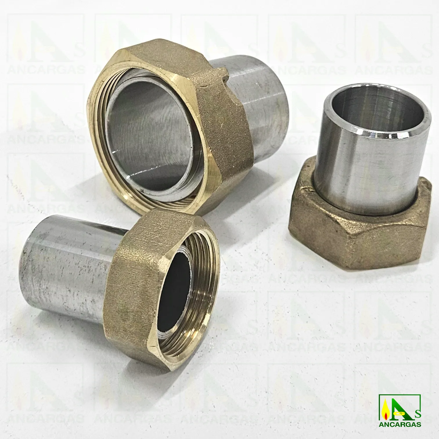 Tuerca casquillo de acero - Imagen Web de Ancargas ©